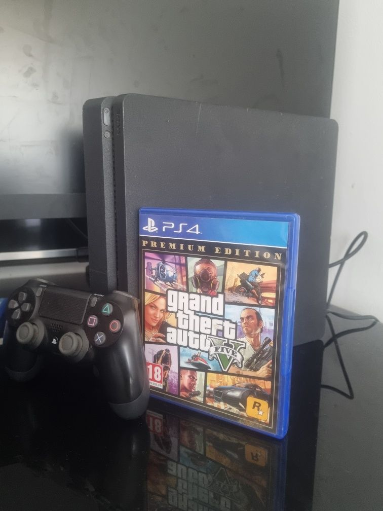 Ps4 slim + Gta V + Comando