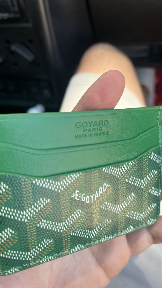 carteira goyard verde