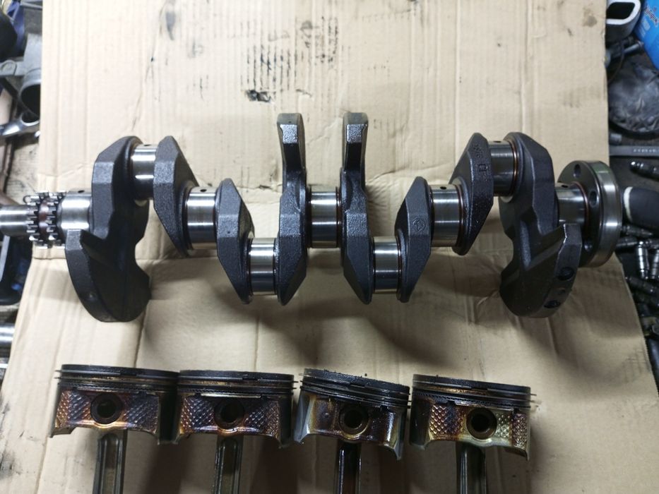 Коленвал шатун поршень 1S7GCF Ford focus  Mazda 5 6  1.8 2.0 16v