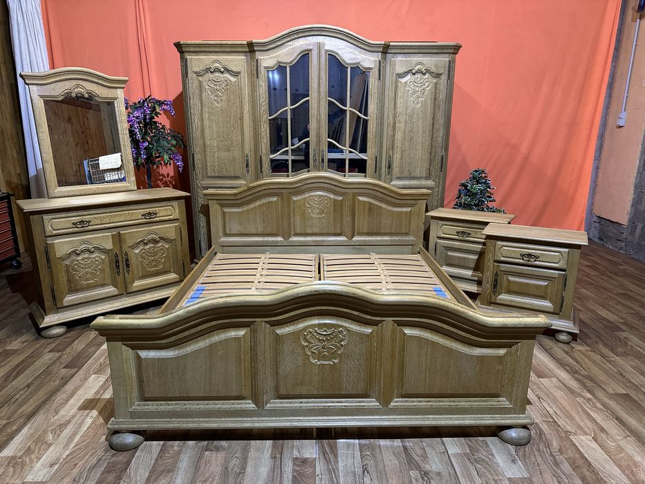 Спальння з масиву дуба з німеччини!