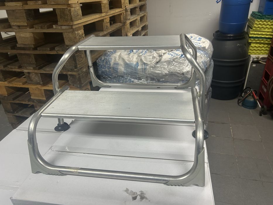 Escada rolote / autocaravana aluminio