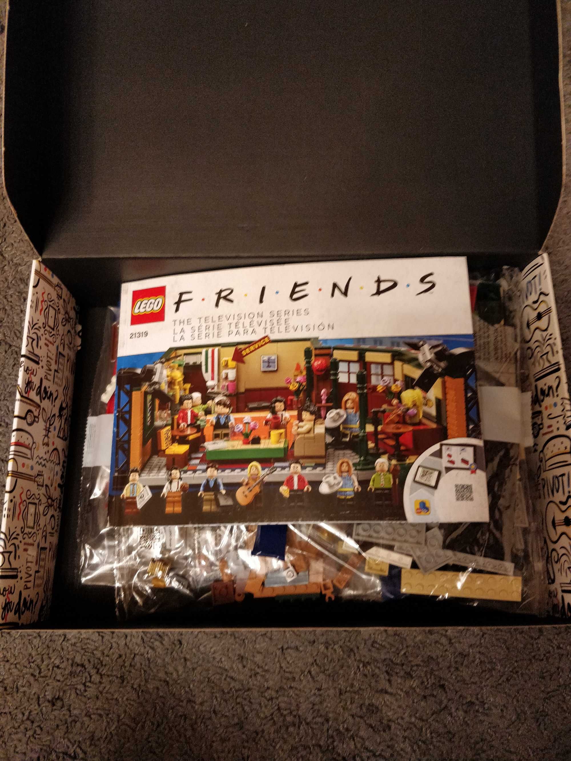 Lego Ideas 21319 Central Perk F.R.I.E.N.D.S  (всё расфасовано)
