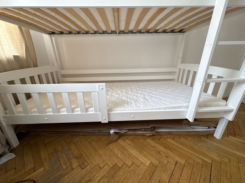 Łóżko młodzieżowe piętrowe KUBUŚ 90X200 z materacem i szufladą, białe