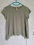 Koszulka/ t-shirt z asymetrycznym dołem khaki