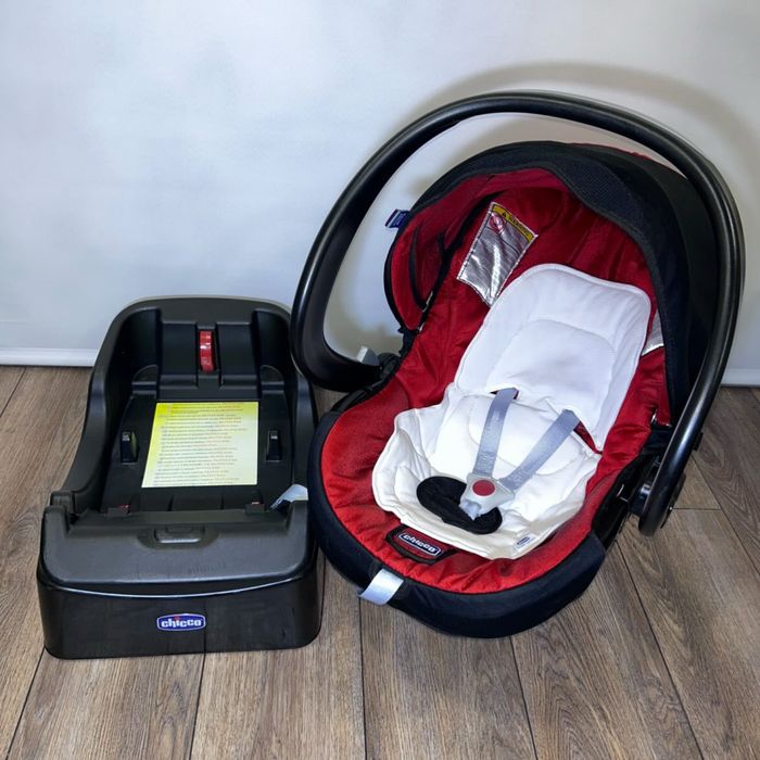 Автокрісло Chicco Auto - Fix Fast 0+ (0-13кг)