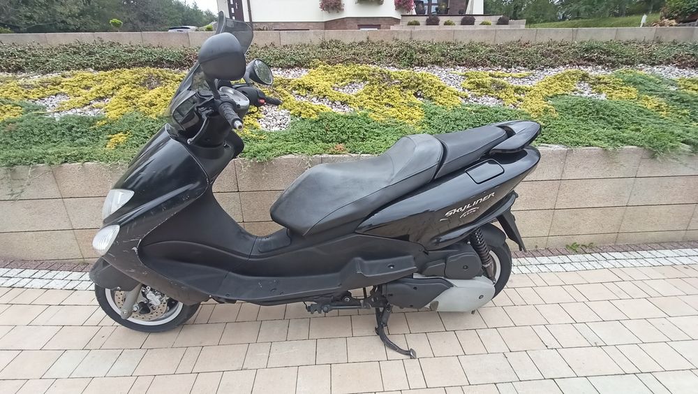 Yamaha Mayesty / MBK Skyliner** poj 125 ** na kat B ** 2010r **