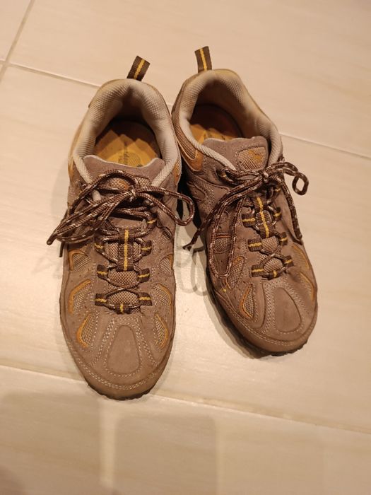 Buty sportowe outdoorowe 39