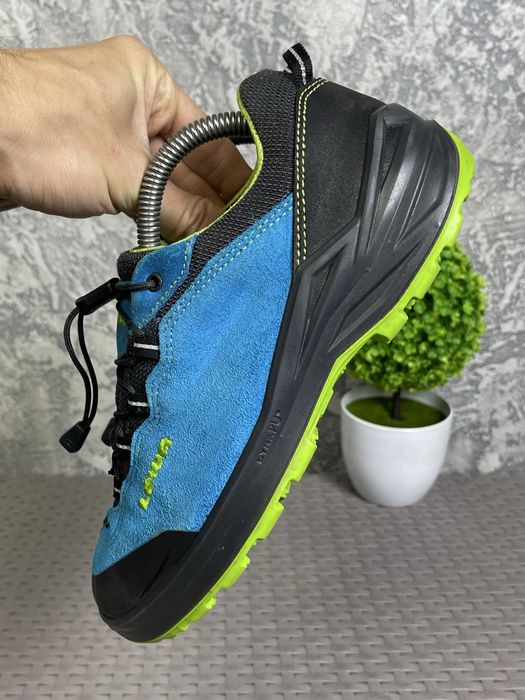 Lowa gore-tex кроссовки полуботинки 36 размер детские синие