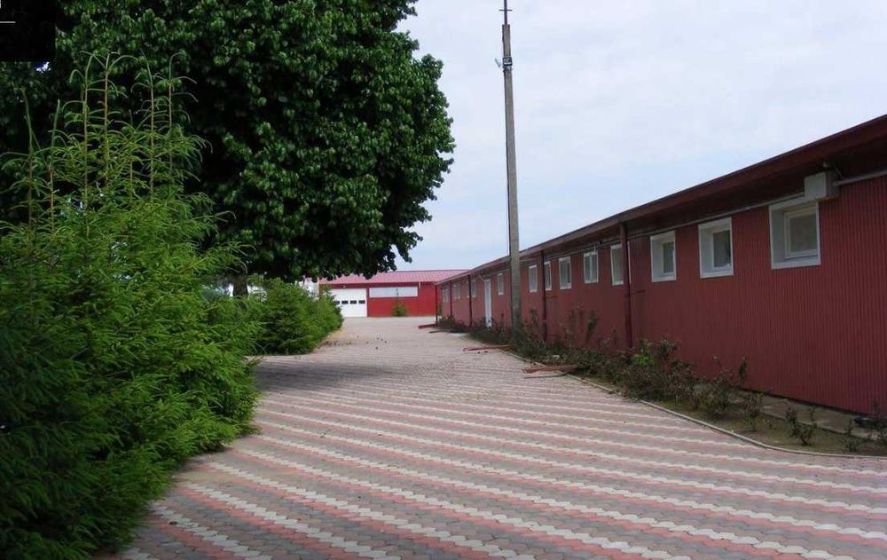 Комерційне приміщення в Угорщині поблизу автомагісталі М3 від власника