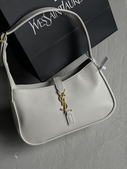 Сумка Yves Saint-Laurent Hobo Le 5 À 7