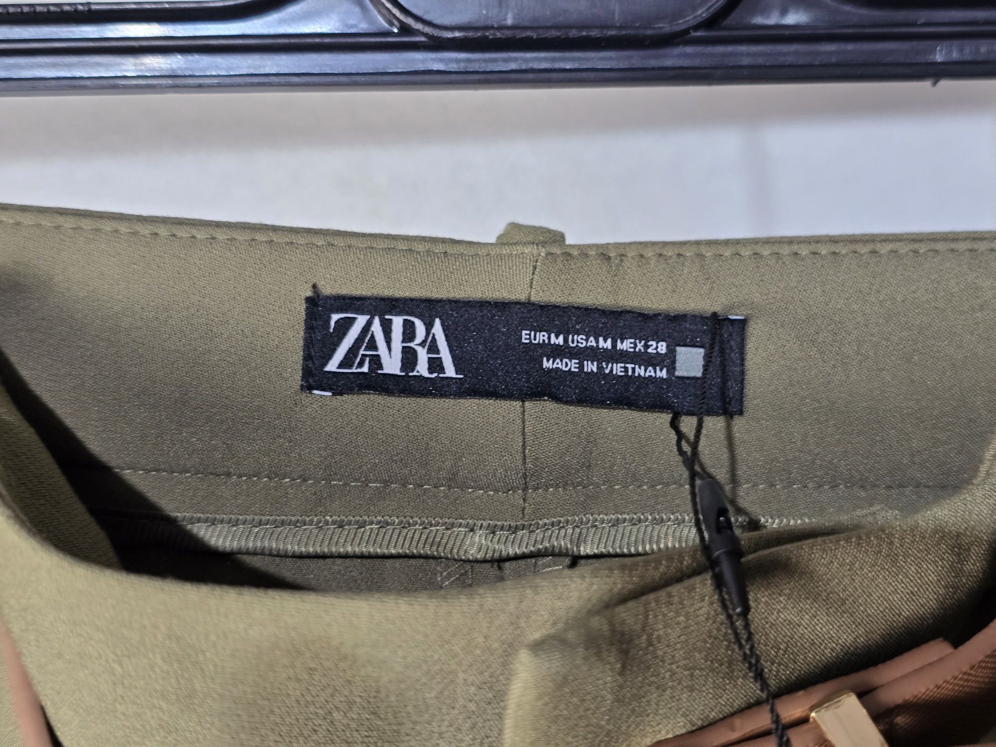 Calças da Zara novas tamanho M