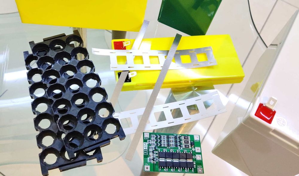 Корпус аккумулятора холдер  лента никель li-ion 18650 BMS 3S 40А