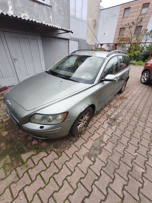 Sprzedam Volvo v50 uszkodzone