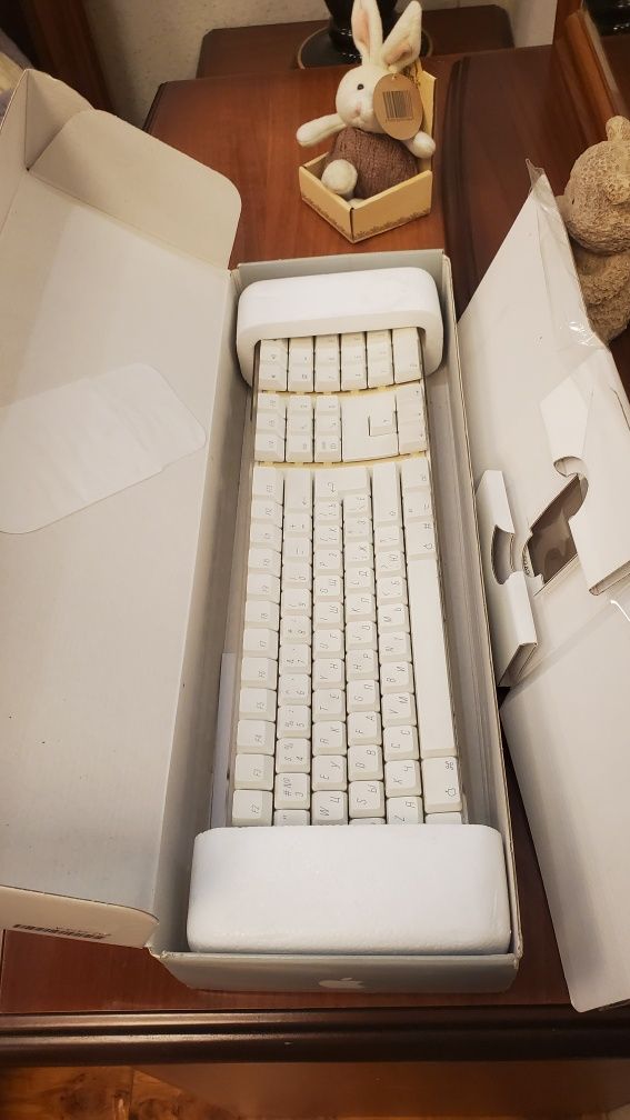 Беспроводная клавиатура Apple Wireless 9270