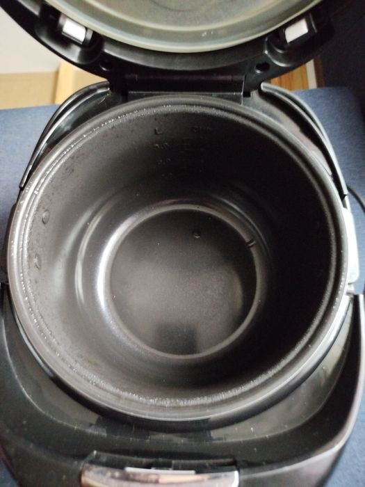 Мультиварка редмонд м90