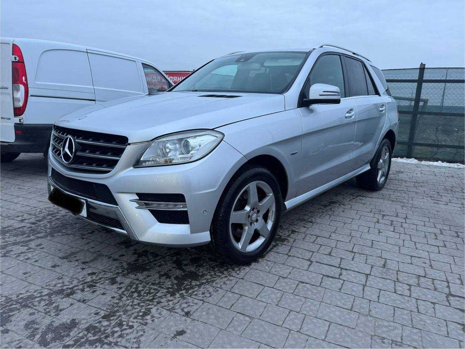Шрот Автошрот Авторозібрка Авторазборка Mercedes w213 Мерс Підрамники