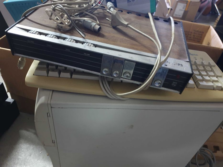 rádios e televisores