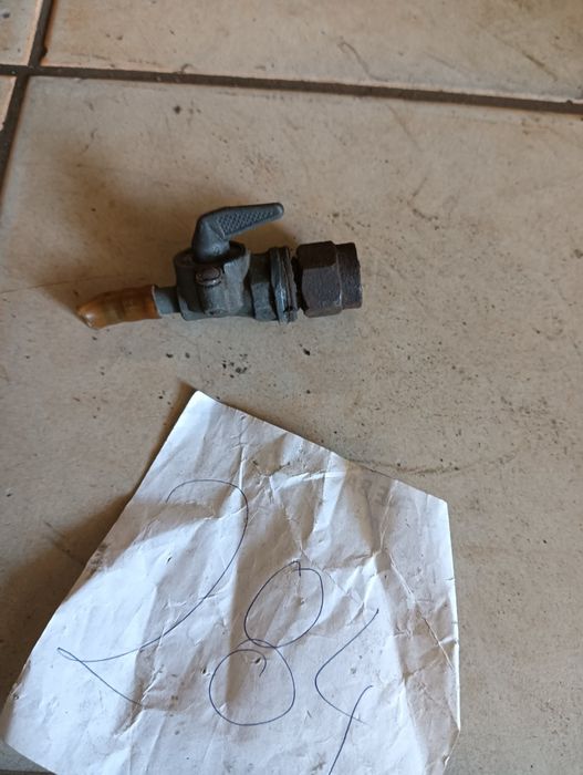 Kranik paliwa jawa MZ