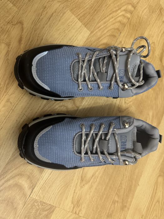 Трекінгове взуття  Hiking