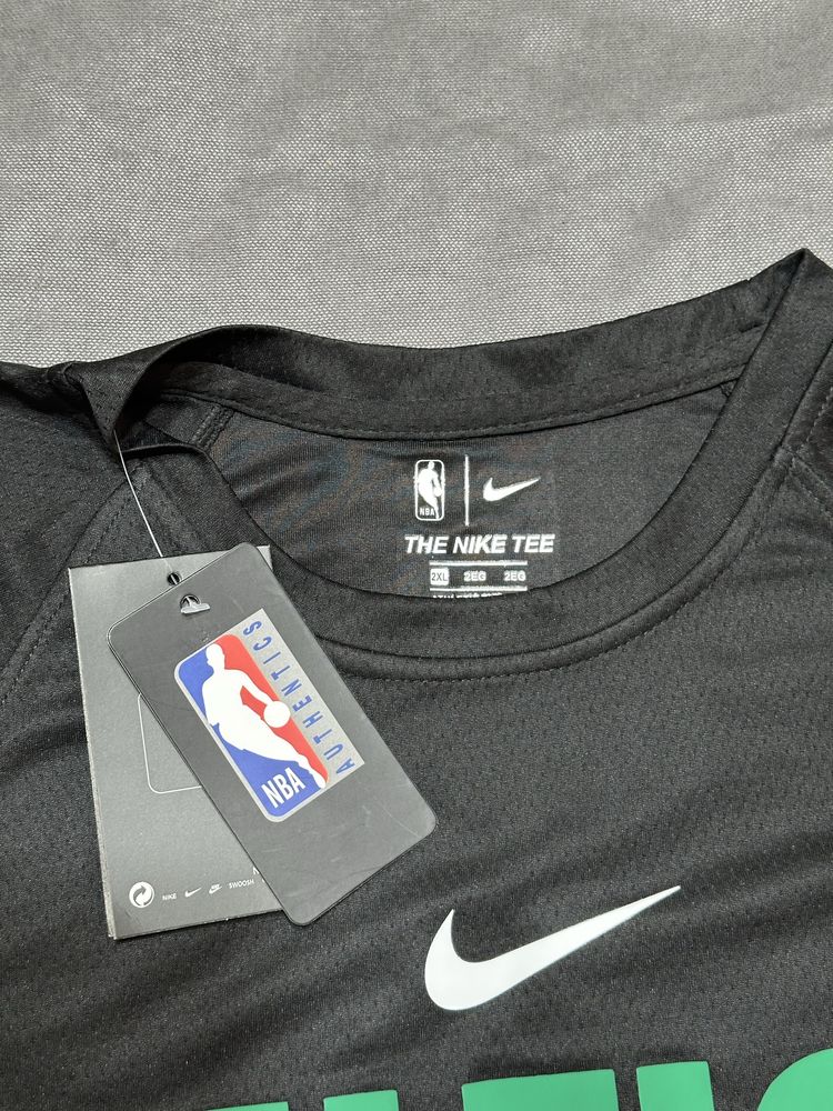 Футболка спортивна Nike Celtic