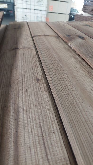 Soalho Casquinha Vermelha Tratado