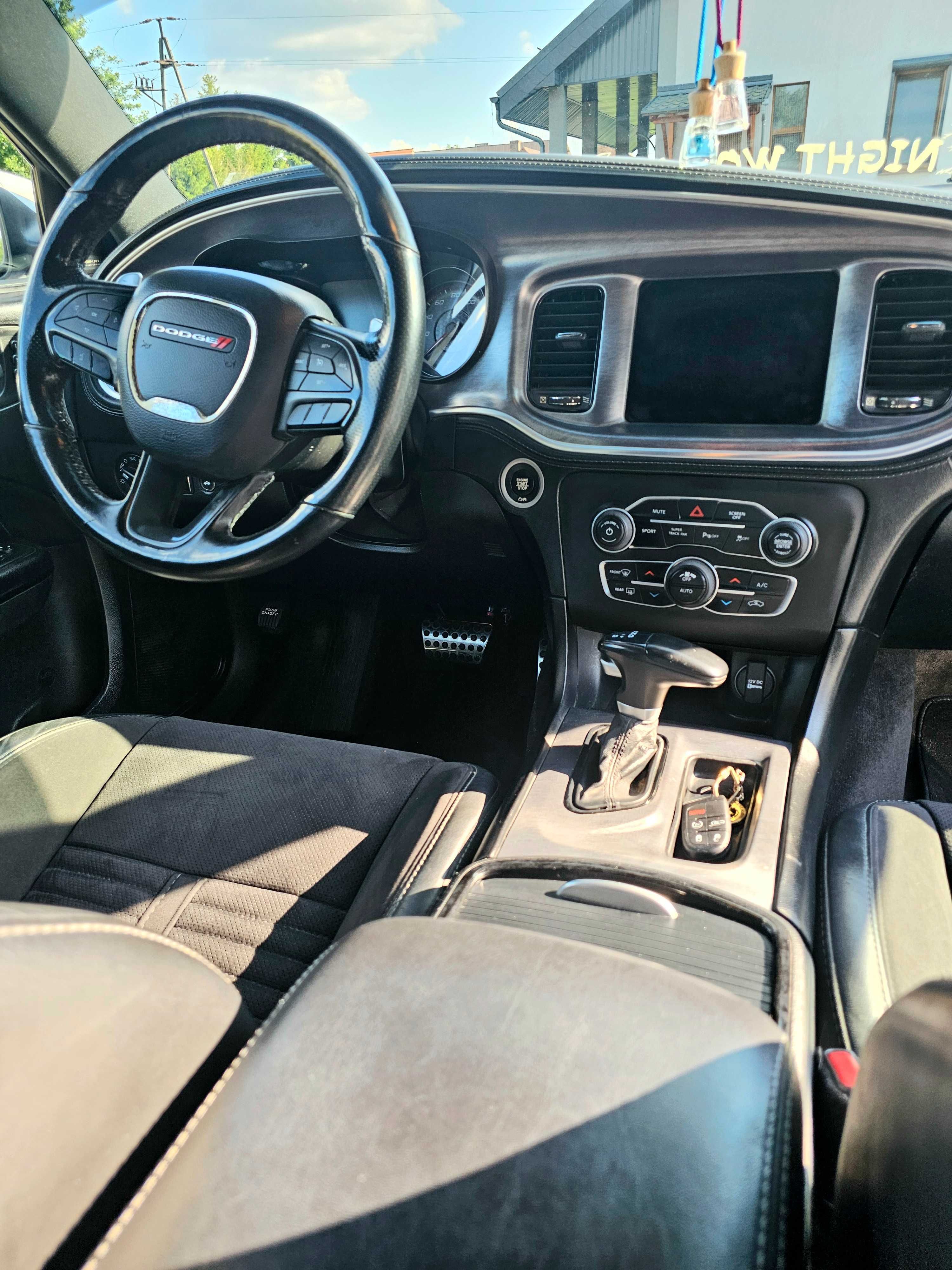 DODGE CHARGER 5.7 HEMI - 430 km - Lakier + serwis