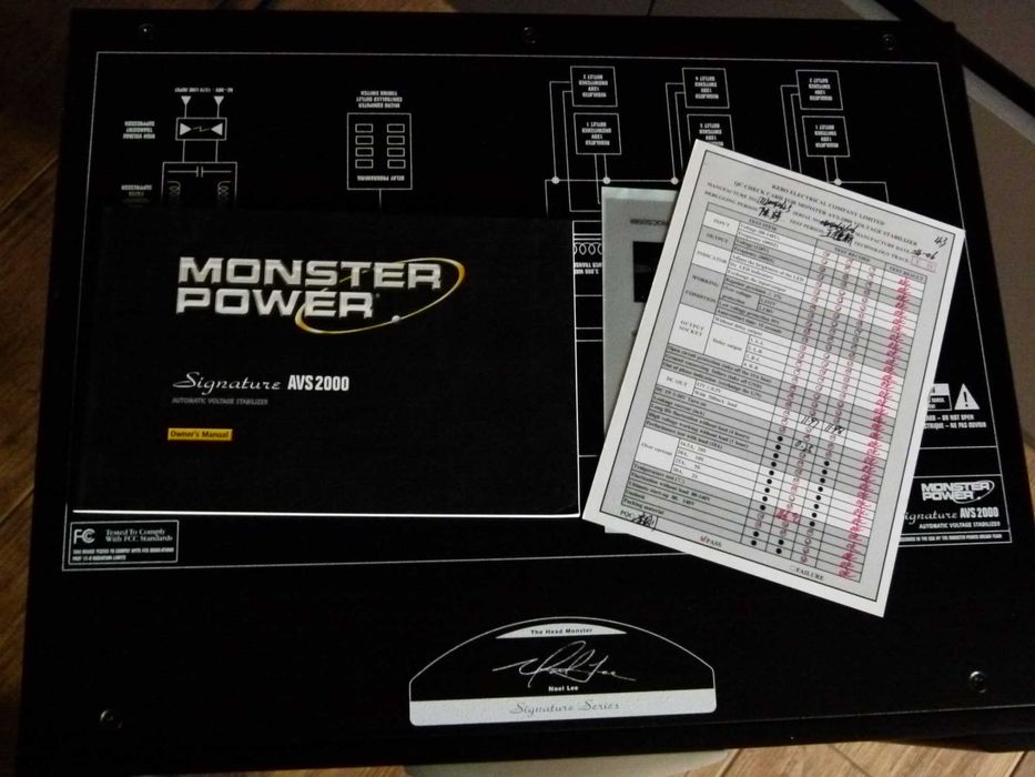 Monster AVS 2000 Автоматичний стабілізатор наруги, мережевий фільтр