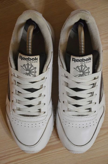 Reebok . Шкіряні кросівки