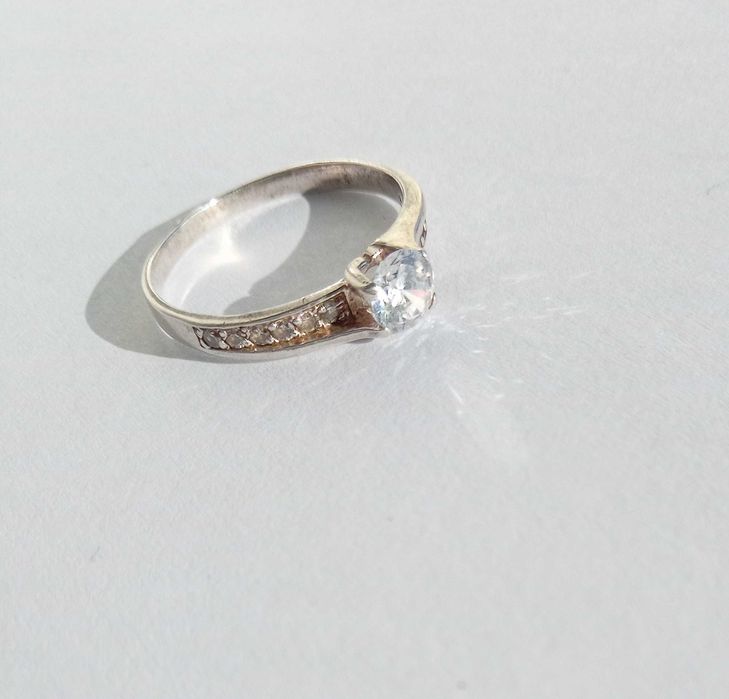 Каблучка кольцо кільце Срібло 925 проби, з каменями. Розмір 18