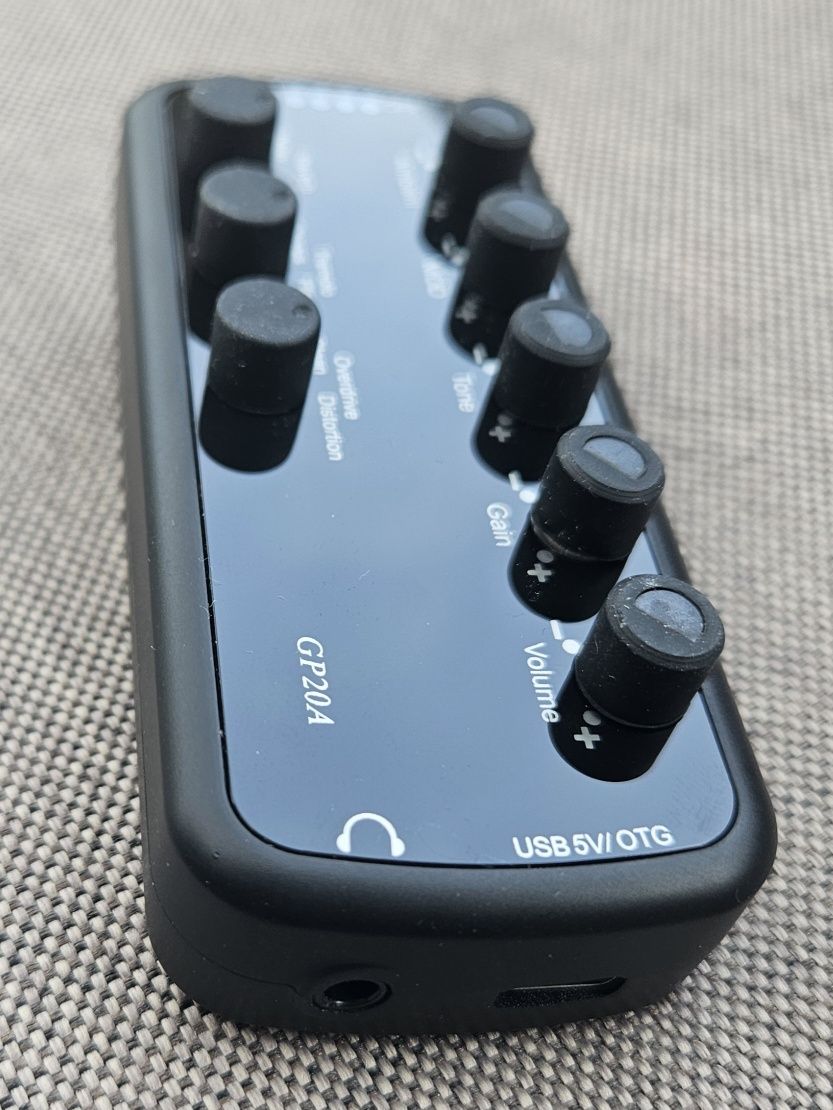 Słuchawkowy wzmacniacz gitarowy GP20A