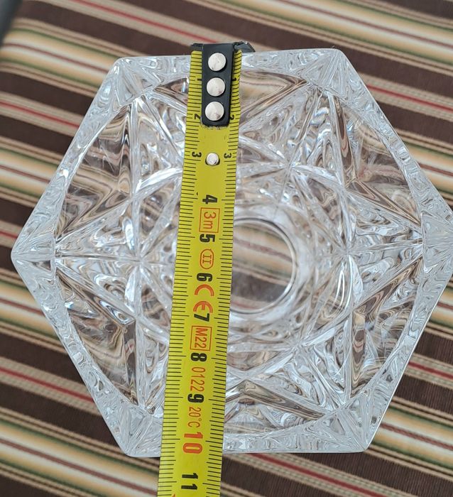 Jarra em vidro lapidado, Nova