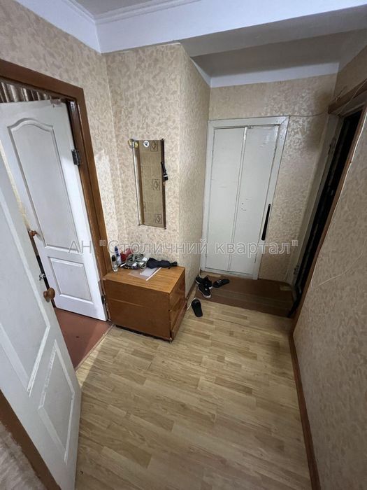 Борщагівка Жуля Верна 13б (колишня Ромена Роллана 13б )