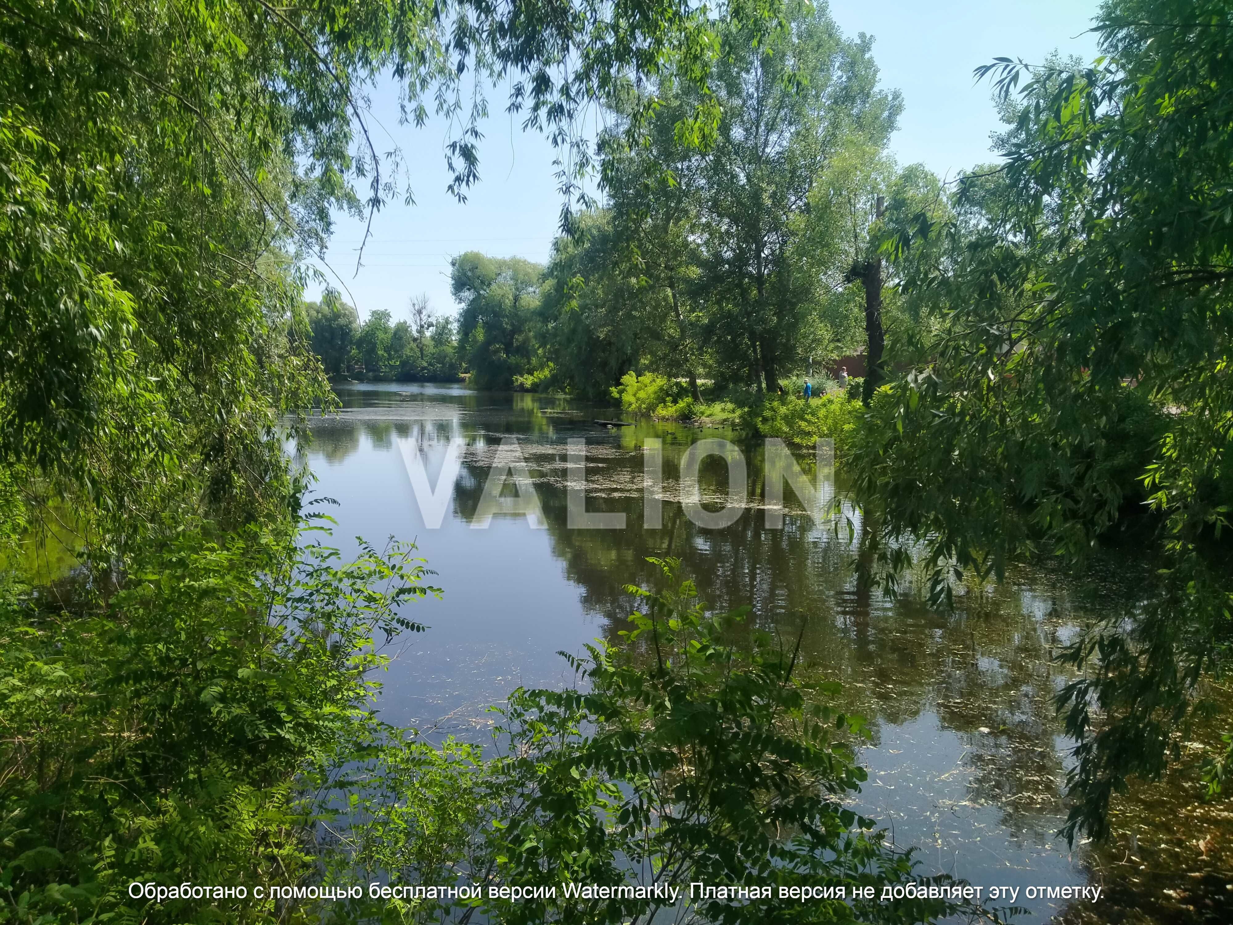 Участок земли с коммуникациями. Осокорки. Лучшее расположение.