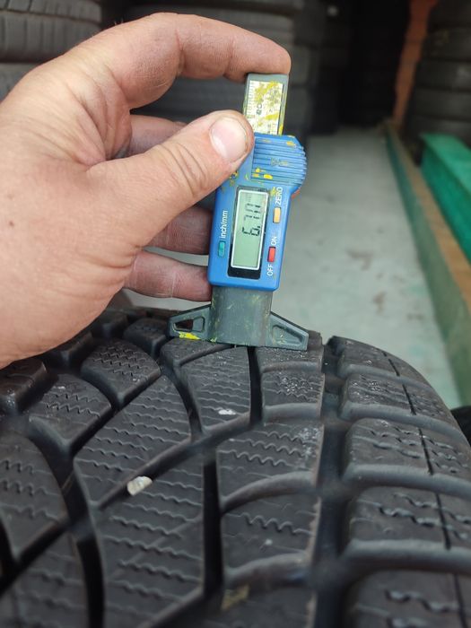 Komplet opon Dunlop SP Winter Sport 3D 215/60/16 99H