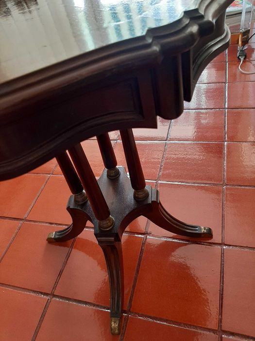 mesinha de apoio estilo D.Maria