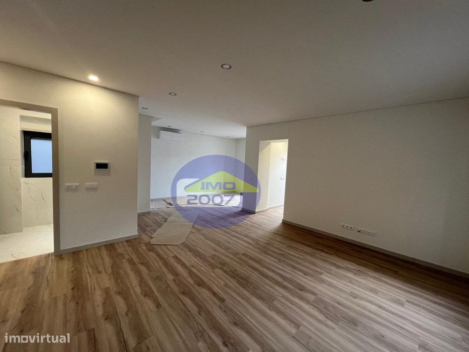 Andar moradia t3 renovado, centro de Espinho