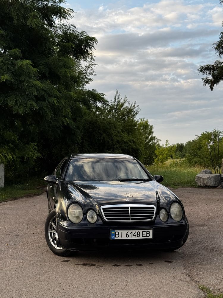 Продаж/обмін Mercedes-Benz CLK-200 у гарному стані