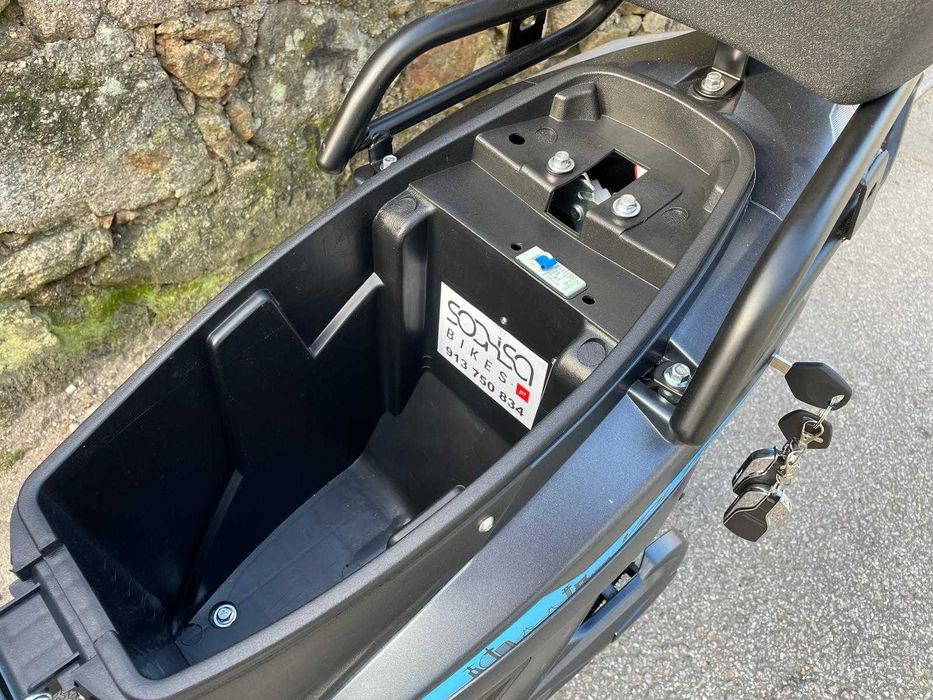 Scooters Elétricas Voltrish Novas