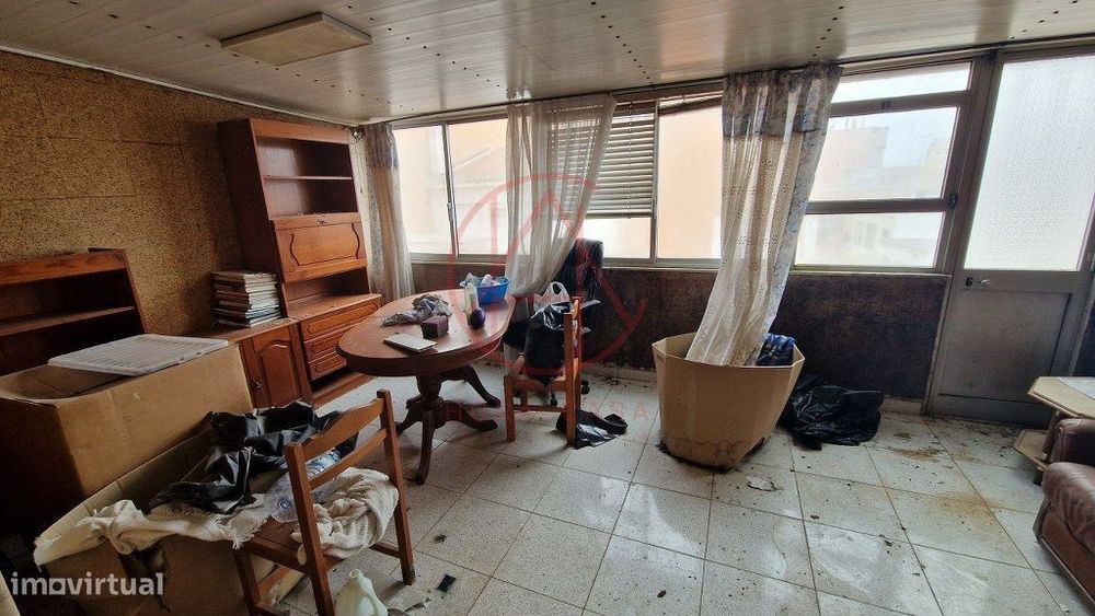 T2/T3 Vila Franca de Xira - P/remodelação total