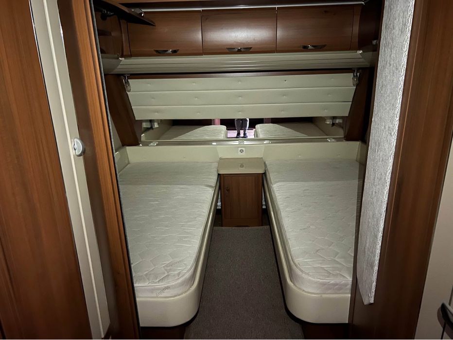 Przyczepa kempingowa Hobby Premium 560 UL mover przedsionek