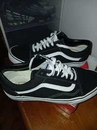 Tenis Vans 42 praticamente novos