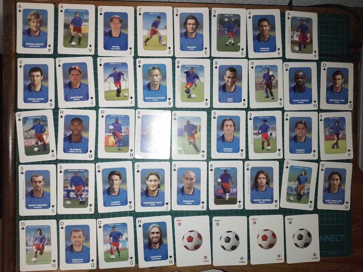 Conjunto coleção cartas / tazos futebol JN época 1997 até 2002