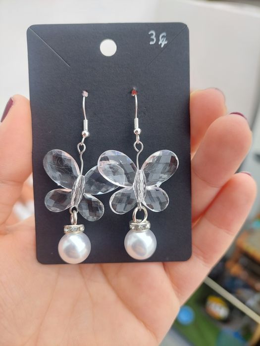 Brincos de borboletas