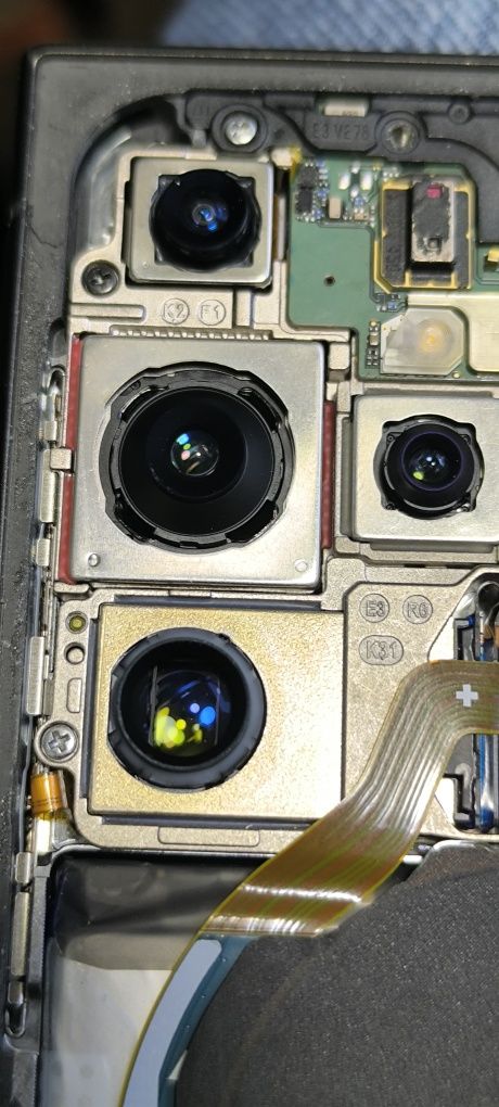 Samsung s24 ultra разборка, дисплей оригинал новый ,в плёнках