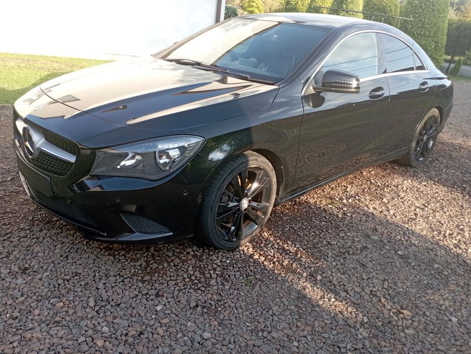 Mercedes CLA W117 Anglik rok 2013 silnik benzyna 1.6 CGI całość czesci