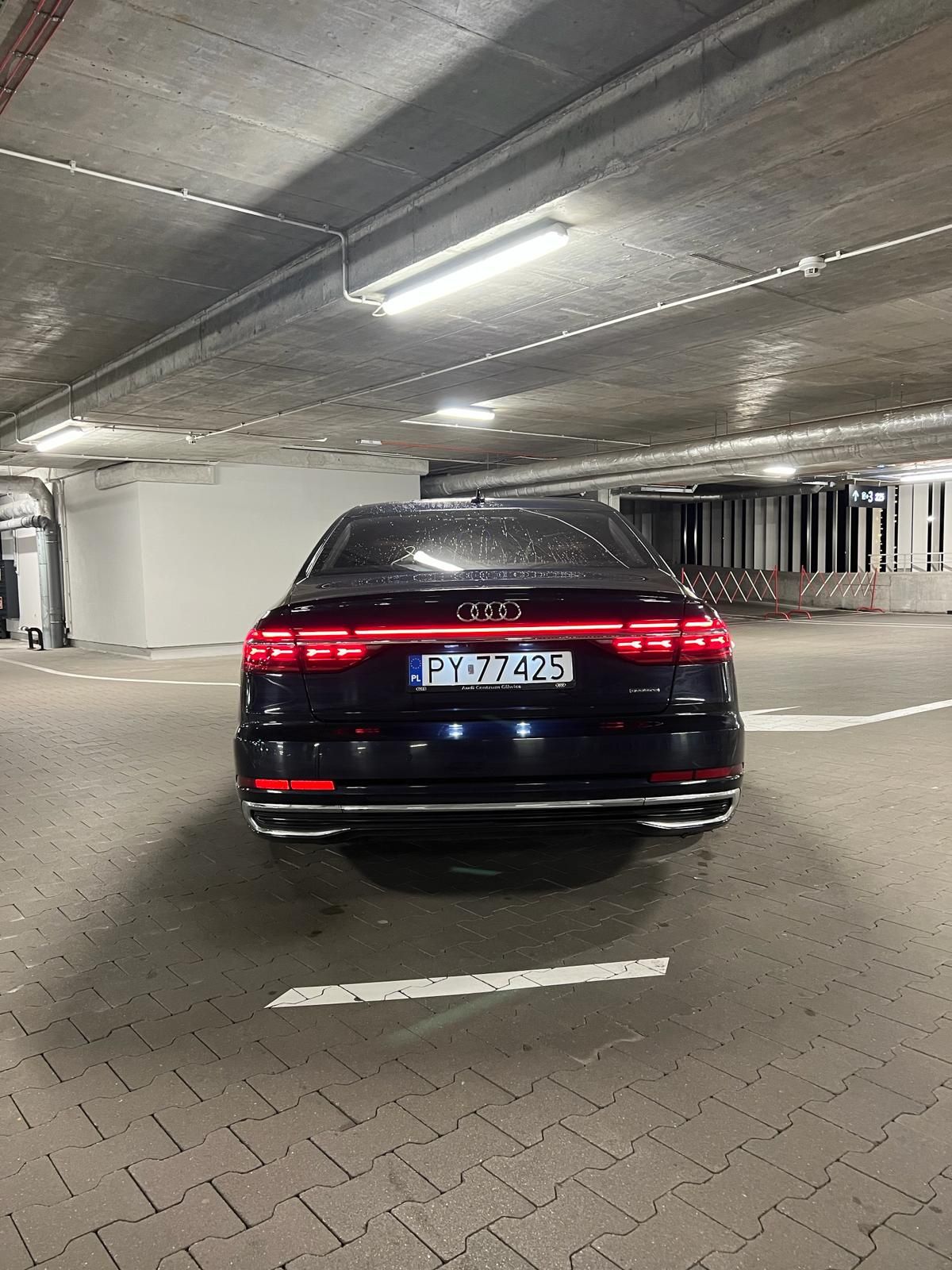 Wynajem Wypożyczalnia aut Audi A8 50 TDI 2022 rok