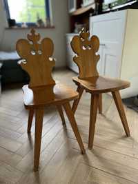 Krzesła góralskie, drewniane, tatrzańskie, schroniskowe