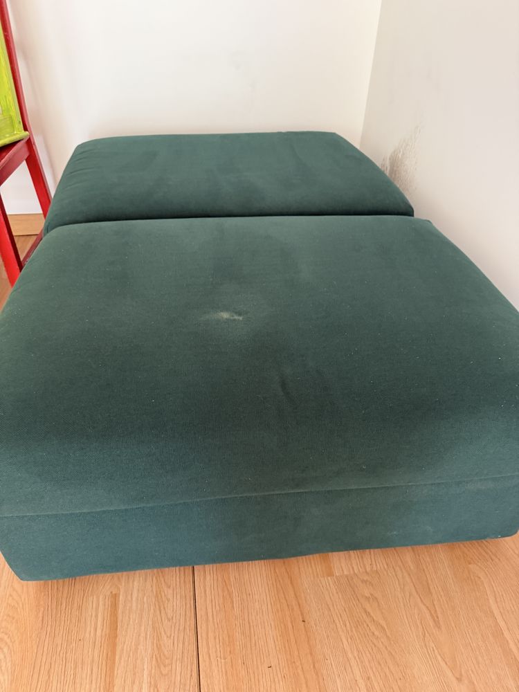 Puffs verde escuro