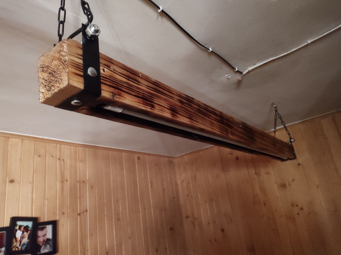 Lampa loft z drewna