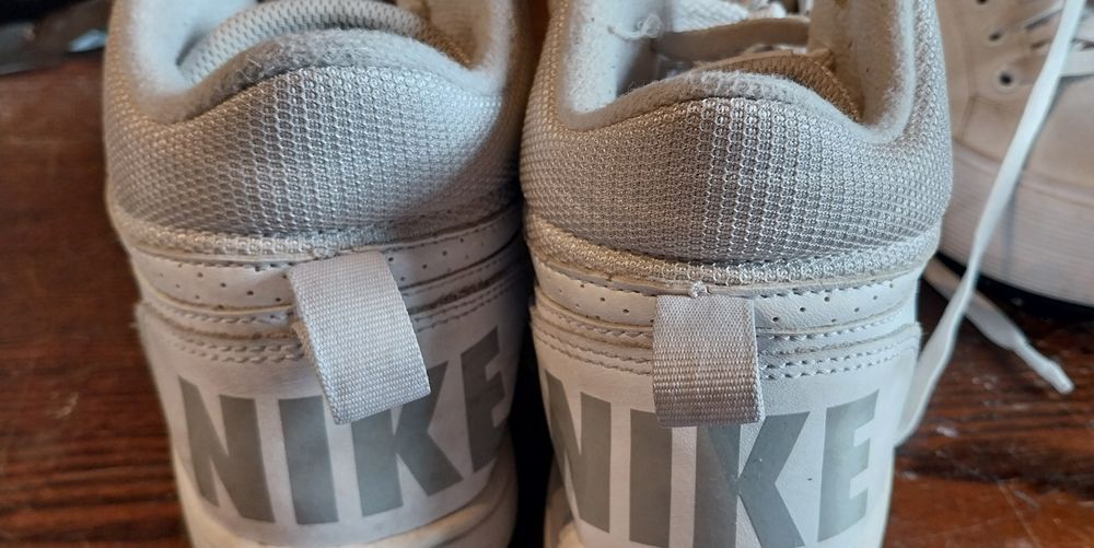 Ténis nike tam. 37,5